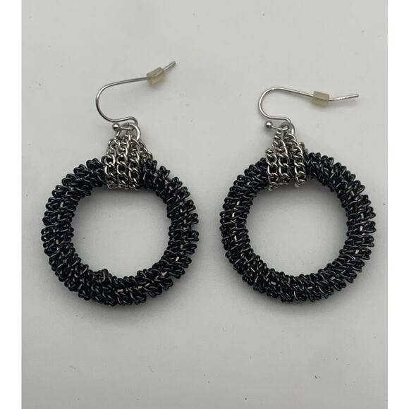 Chainmail Like Black And Silvertone Earrings Gothic Whimsygoth Emo Steampunk - Picture 3 of 4